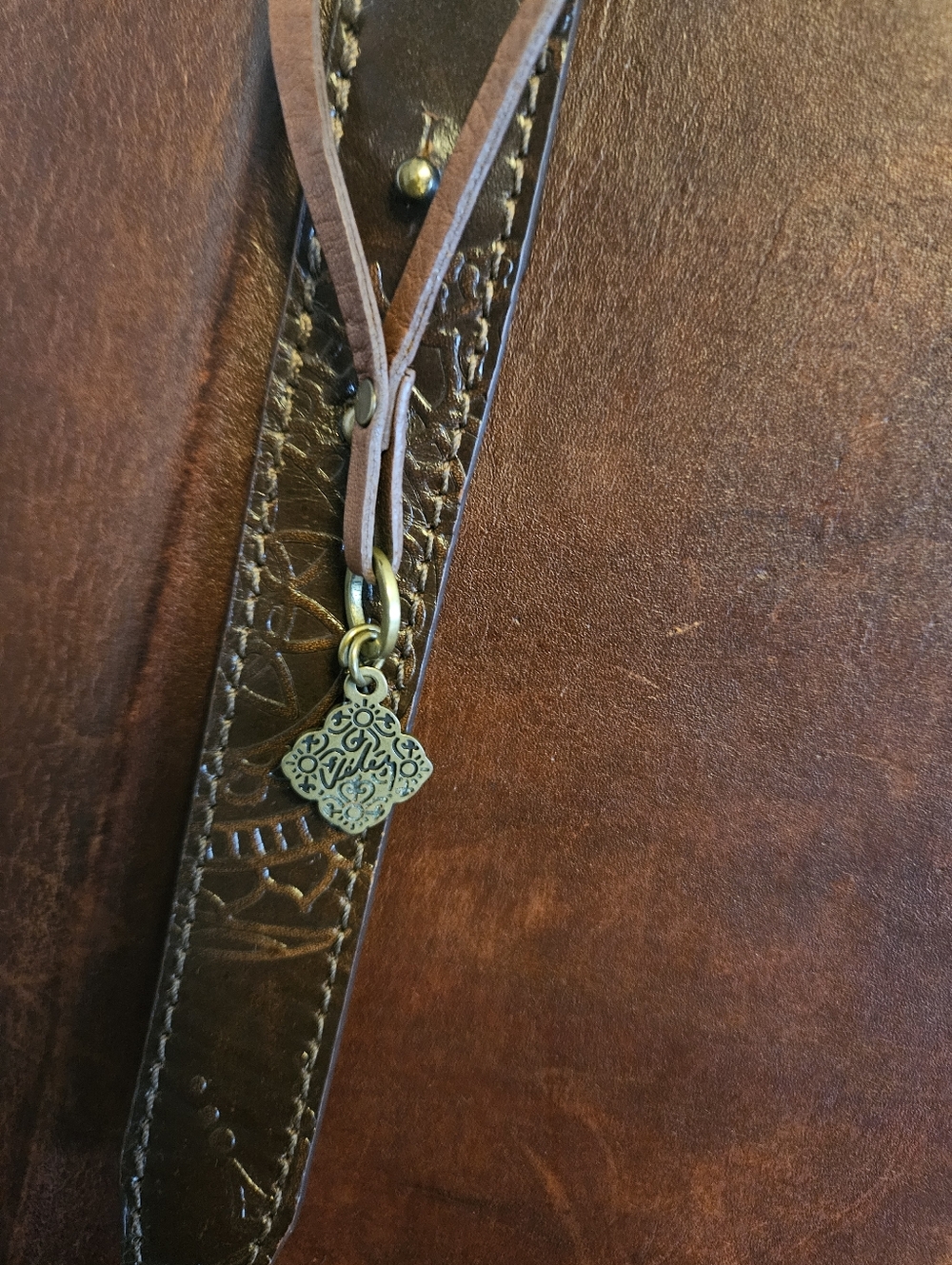 Vélez Brown Leather Shoulder Bag / Tote - Artisan Made Colombian Leather - Picture 9 of 14
